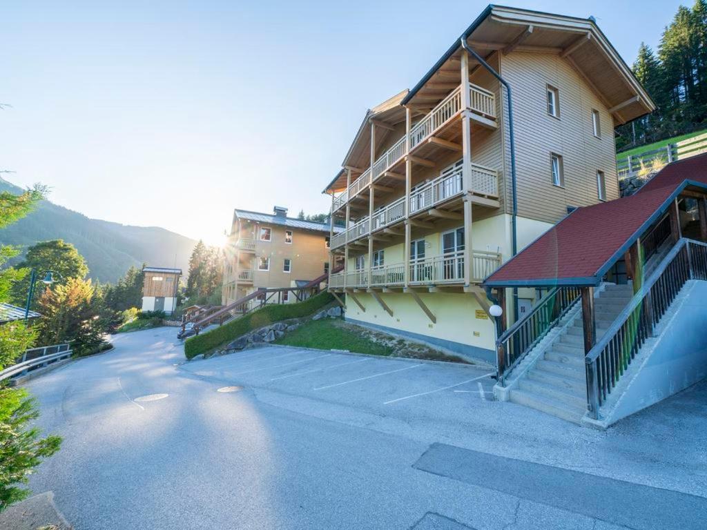 Hotel Landal Rehrenberg Viehhofen Exterior foto